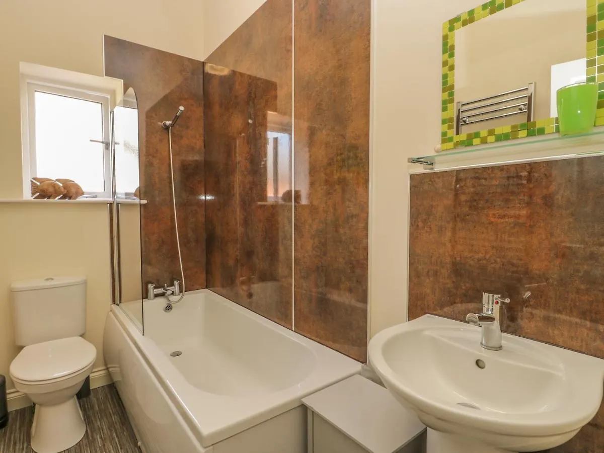 Carisbrooke Apartment Scarborough